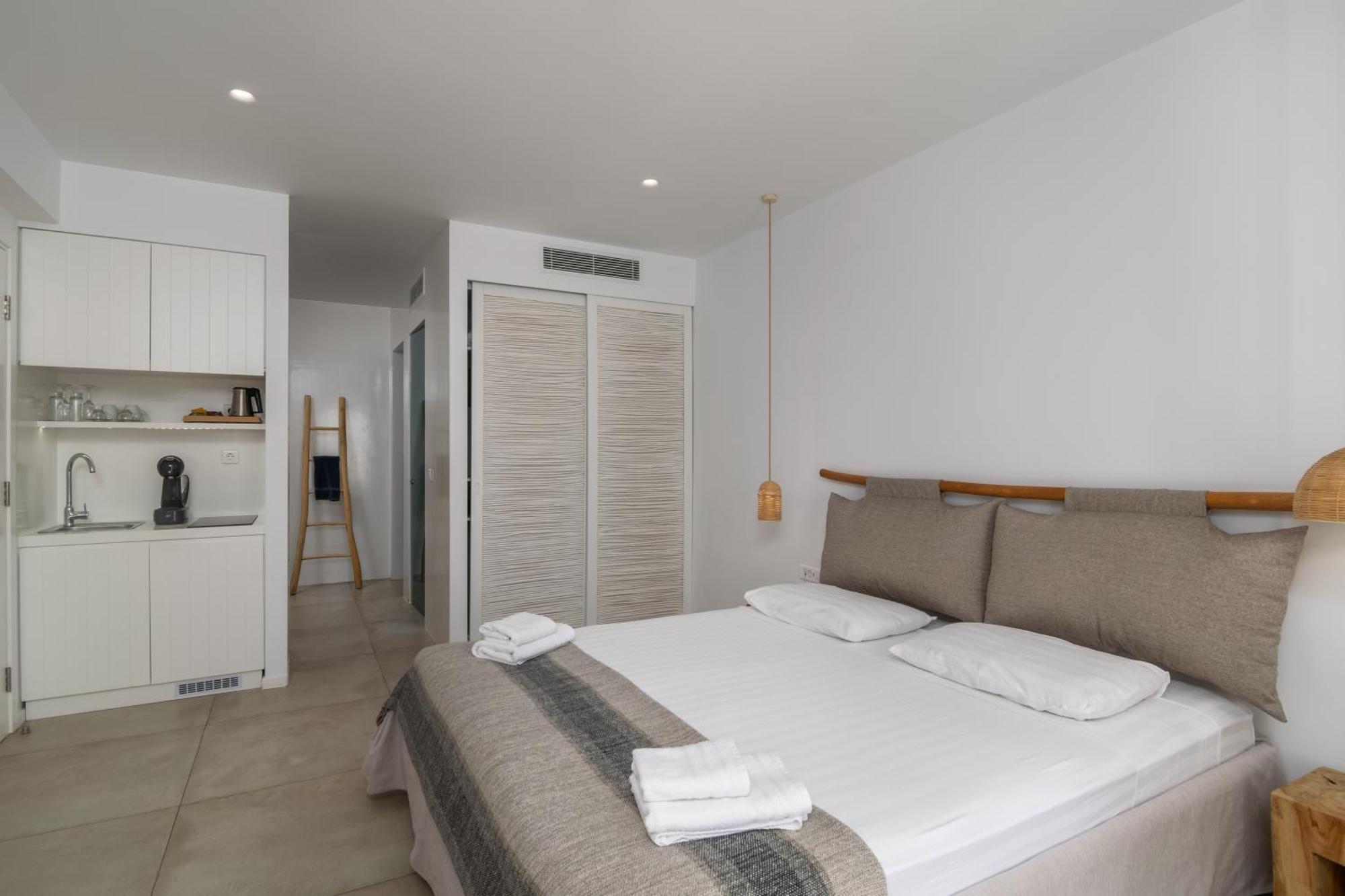 Arco Solium Suites Adamantas  Exteriér fotografie